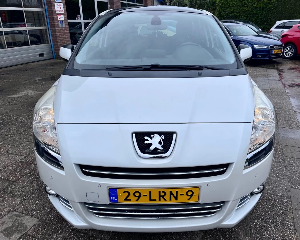 Hoofdafbeelding Peugeot 5008