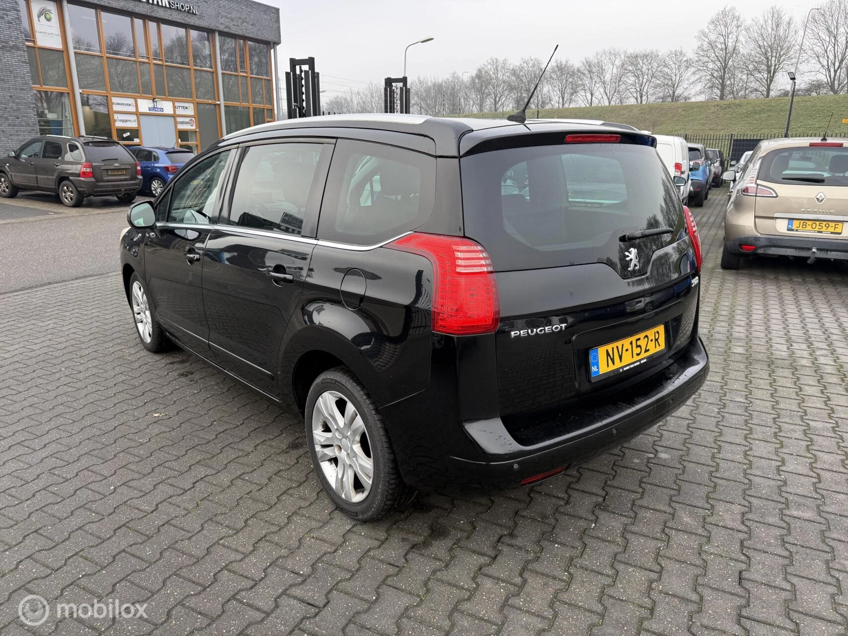 Hoofdafbeelding Peugeot 5008