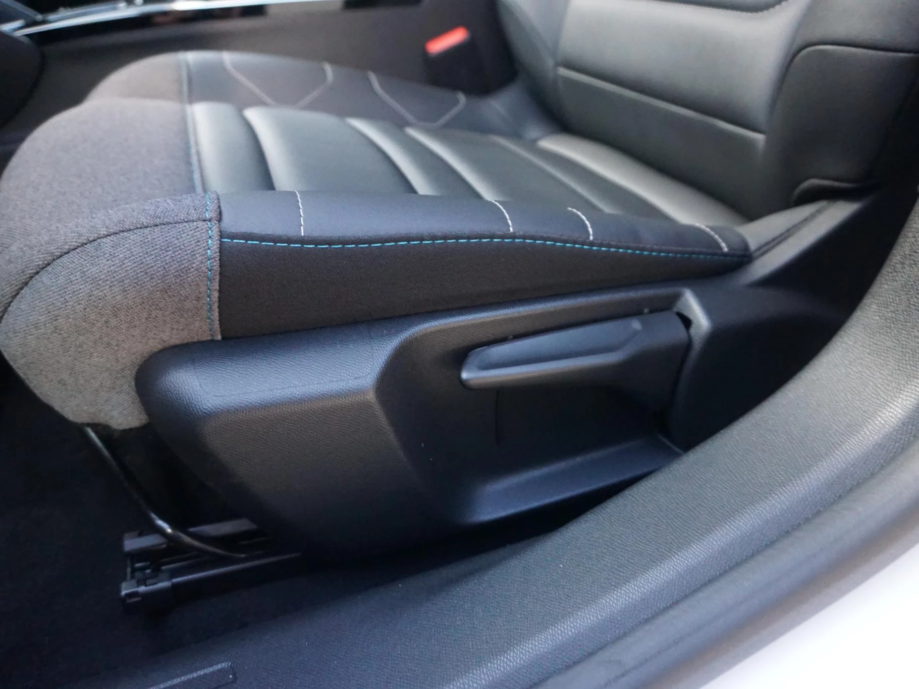 Hoofdafbeelding Citroën ë-C4