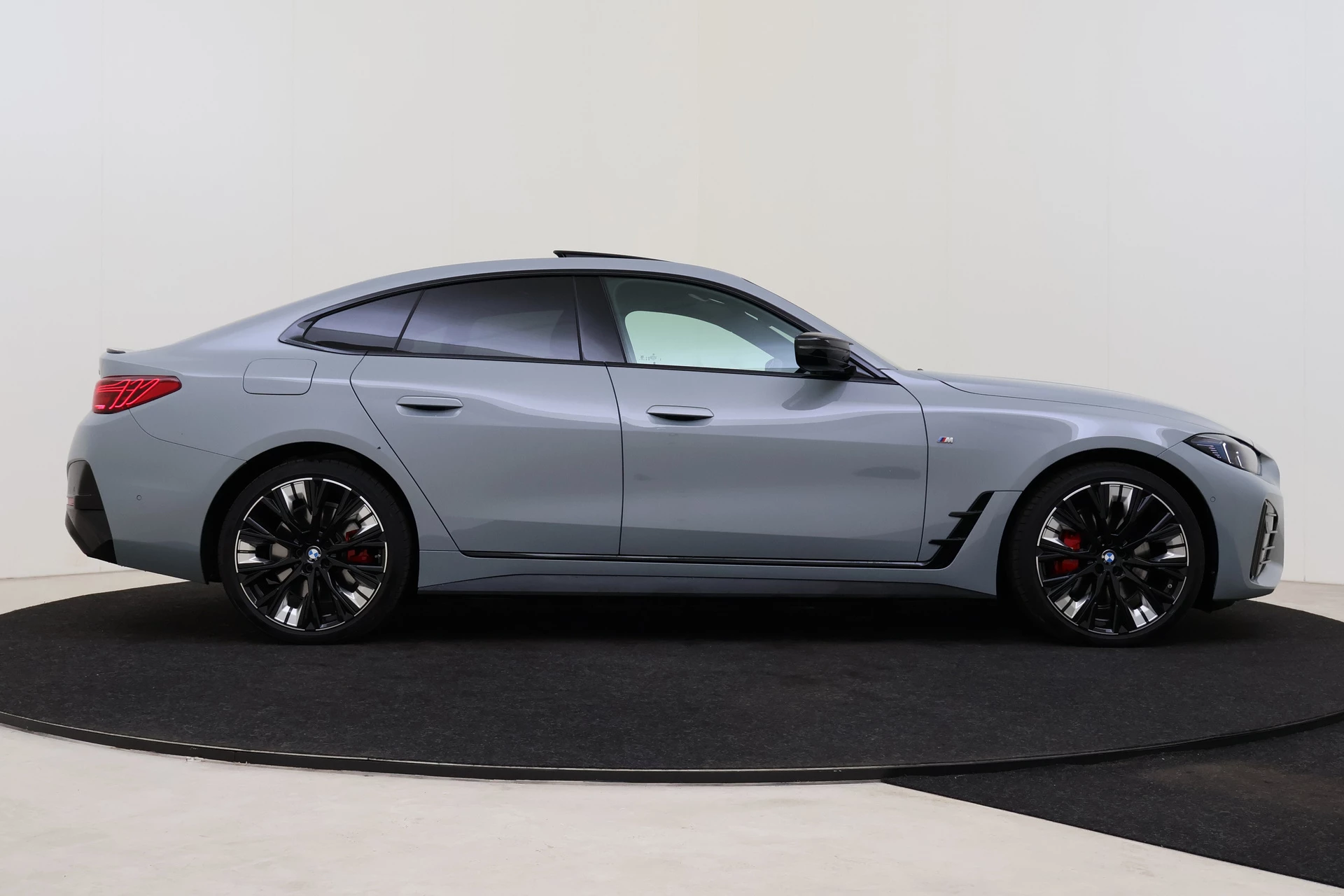 Hoofdafbeelding BMW i4