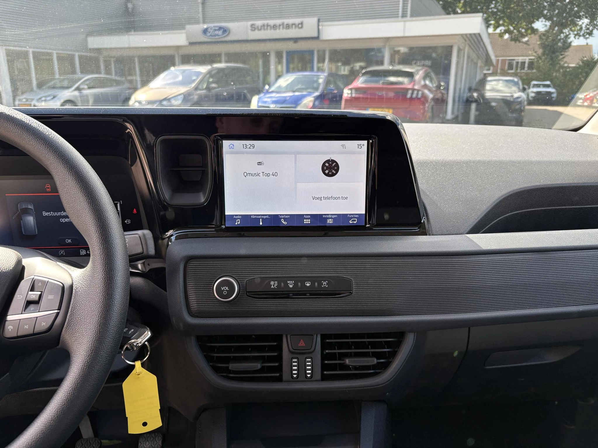 Hoofdafbeelding Ford Transit Courier