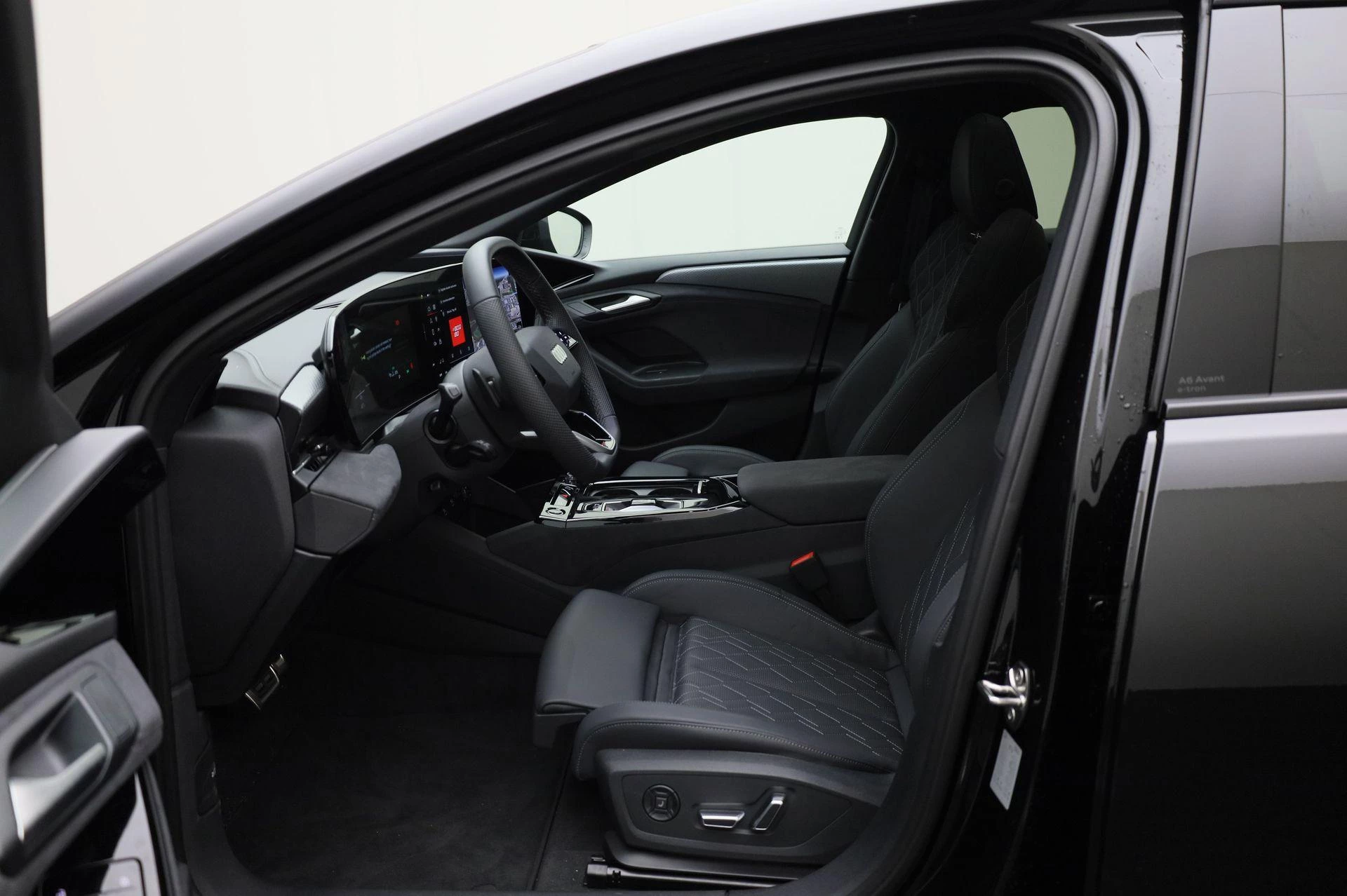 Hoofdafbeelding Audi A6 Avant e-tron