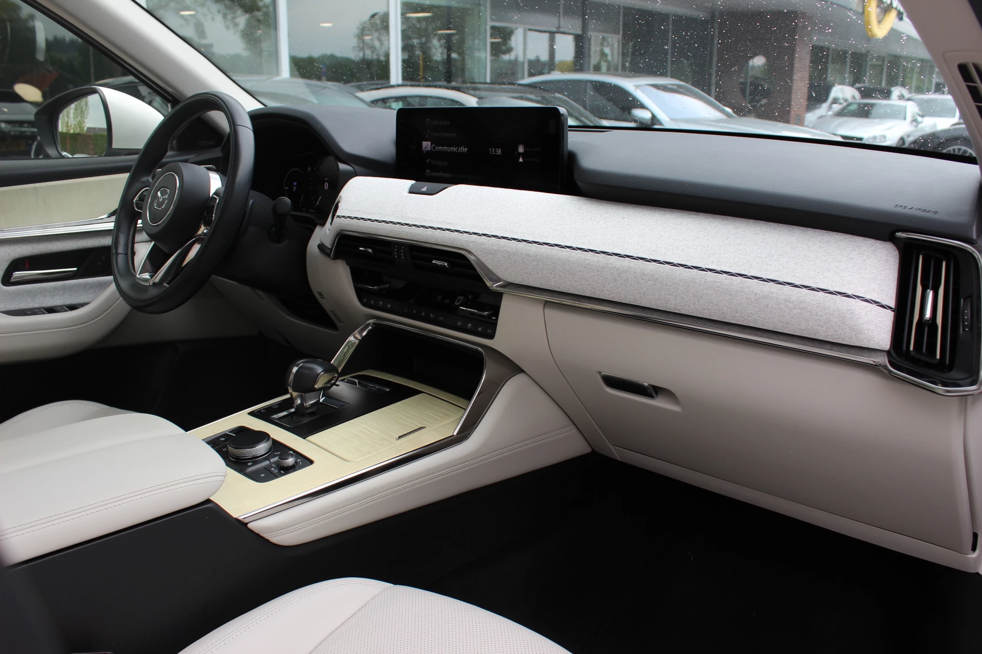 Hoofdafbeelding Mazda CX-60