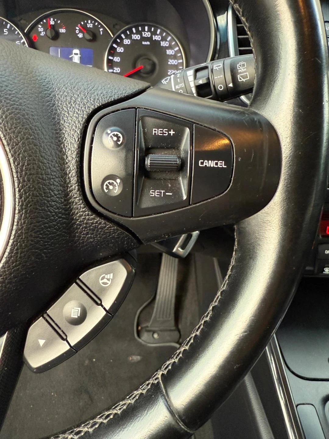 Hoofdafbeelding Kia Carens