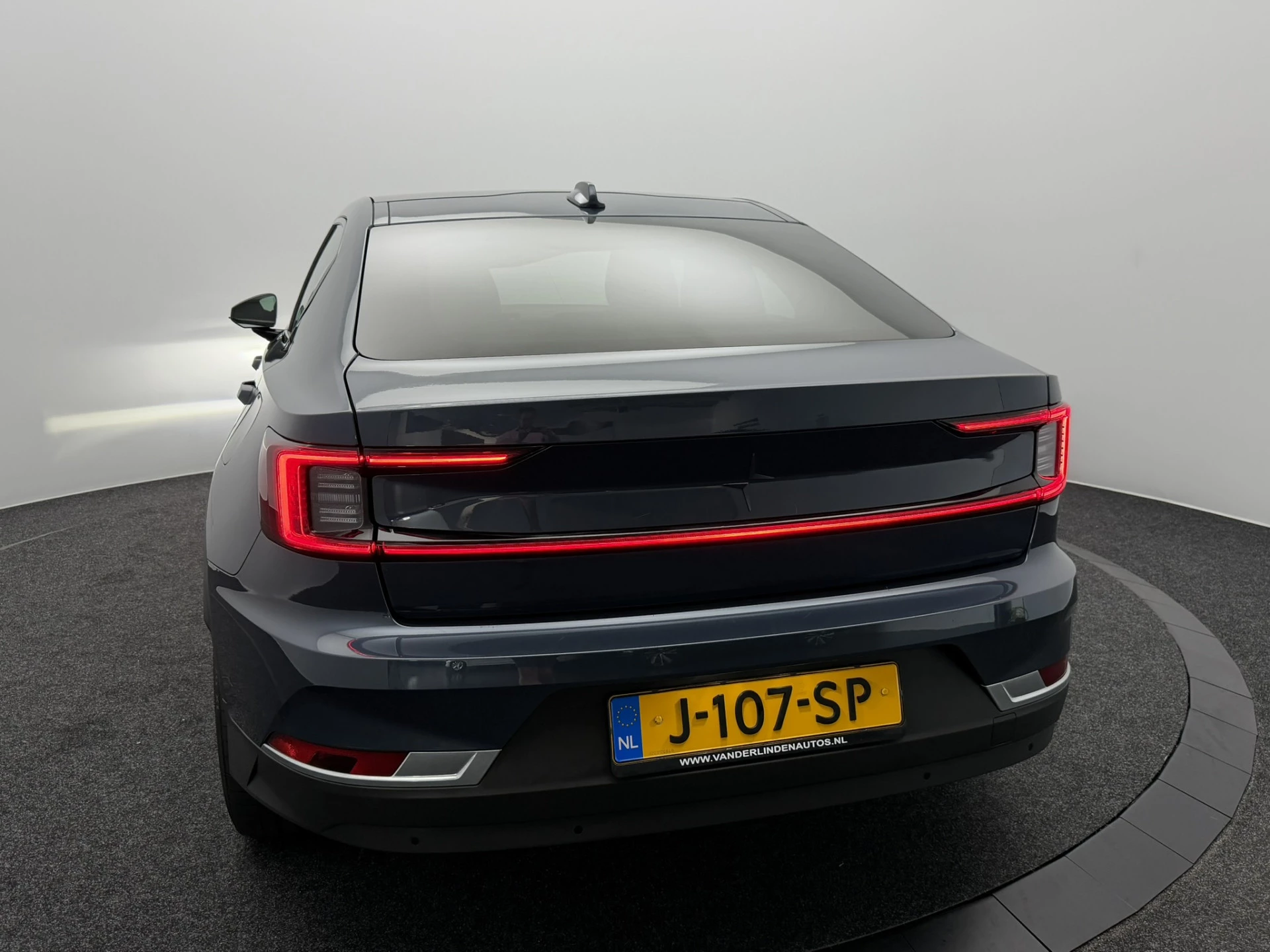 Hoofdafbeelding Polestar 2