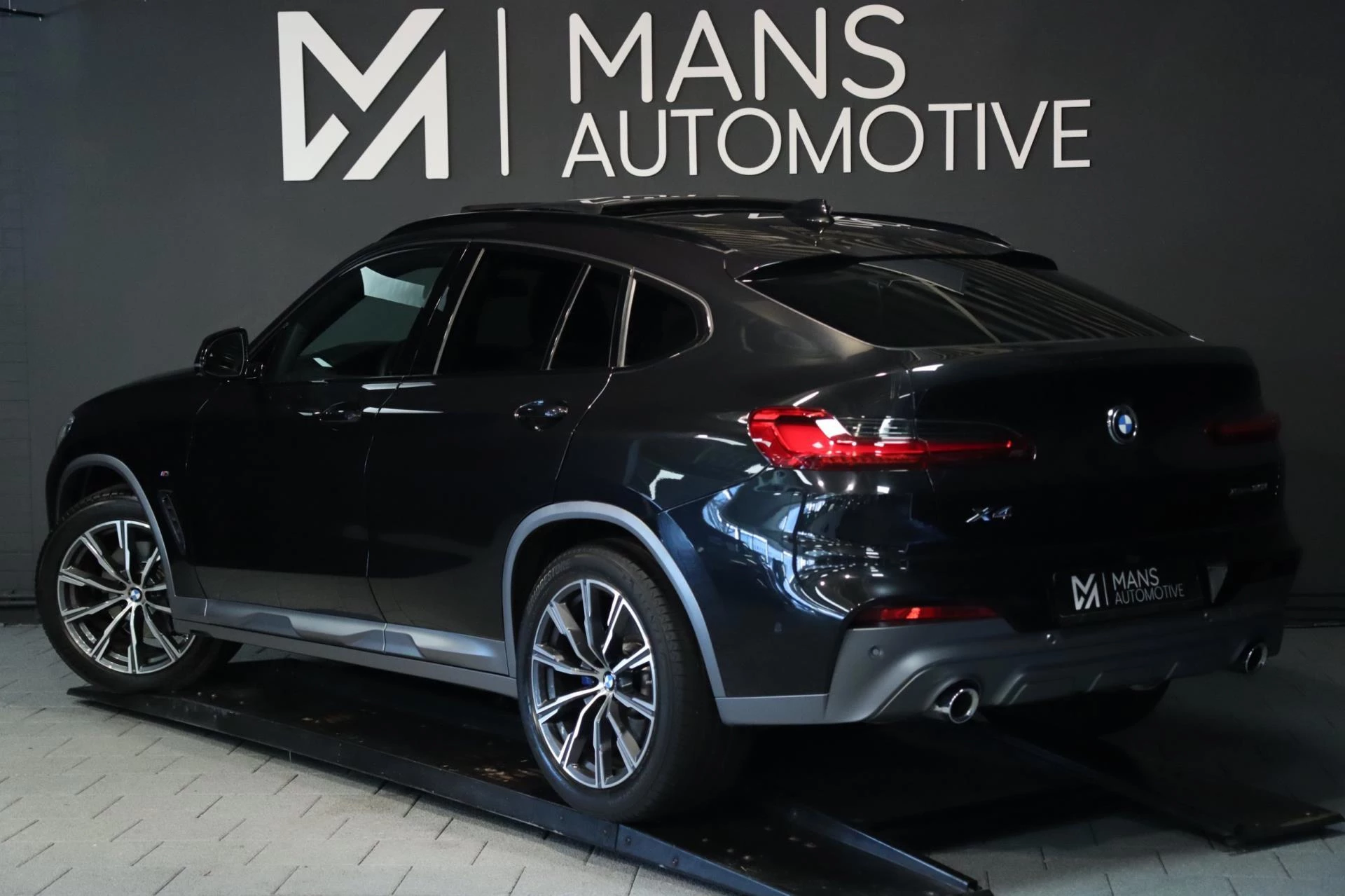 Hoofdafbeelding BMW X4