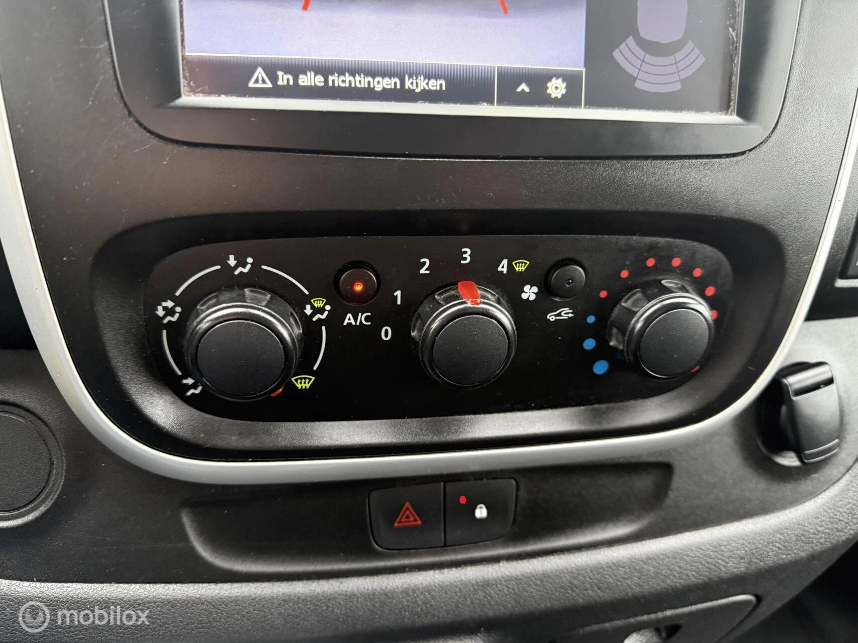 Hoofdafbeelding Nissan NV300