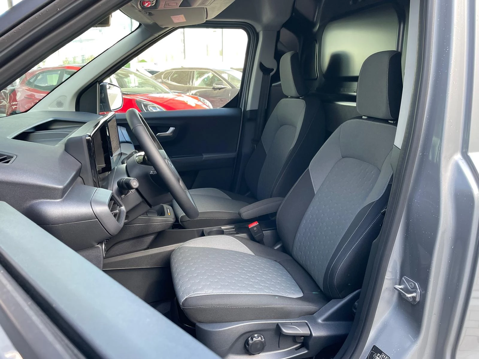 Hoofdafbeelding Ford E-Transit Courier