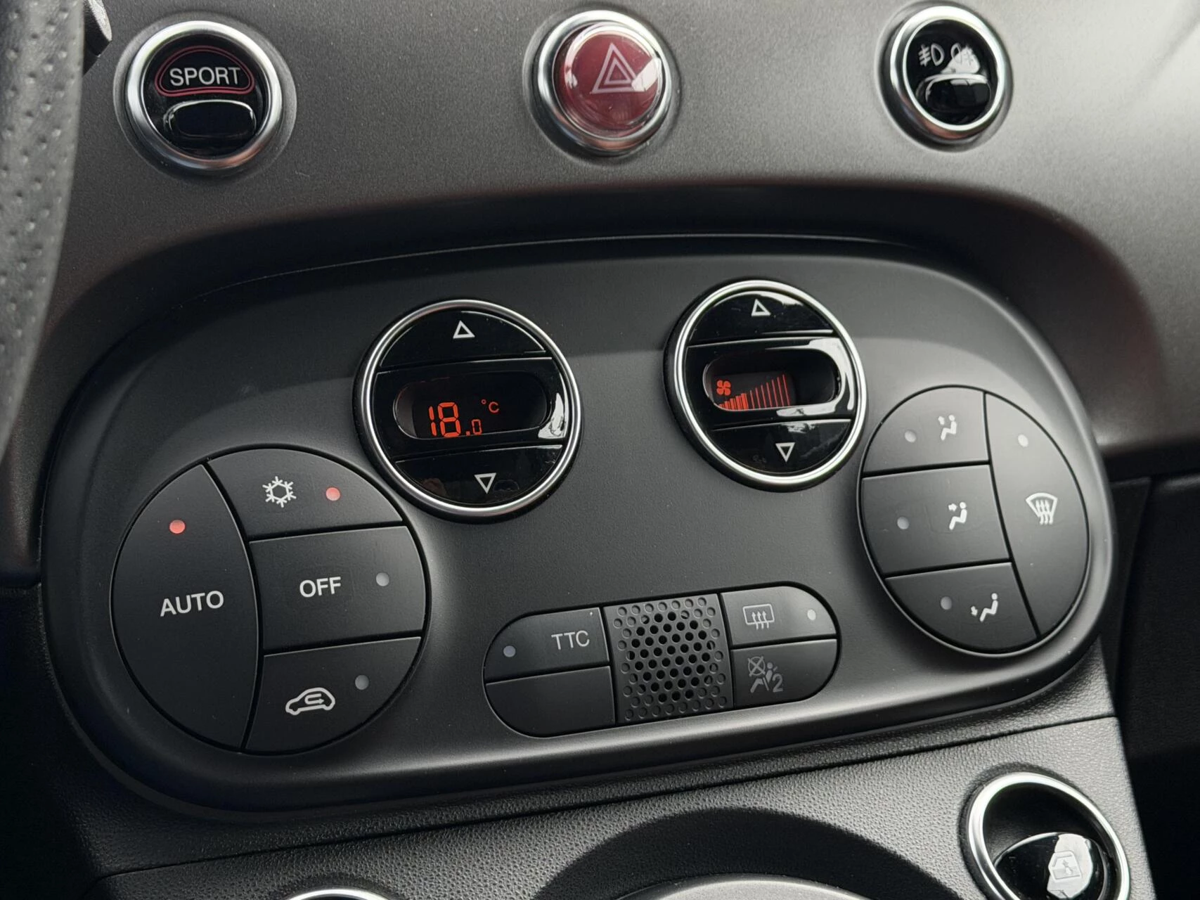 Hoofdafbeelding Fiat 500C