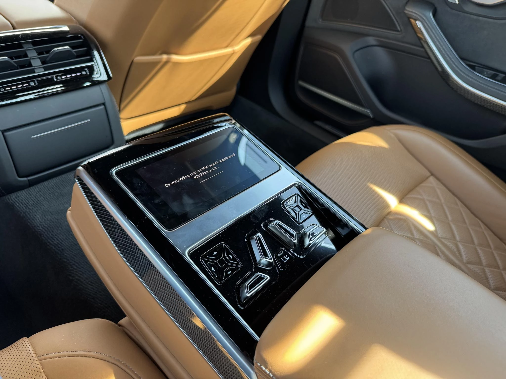 Hoofdafbeelding Audi A8