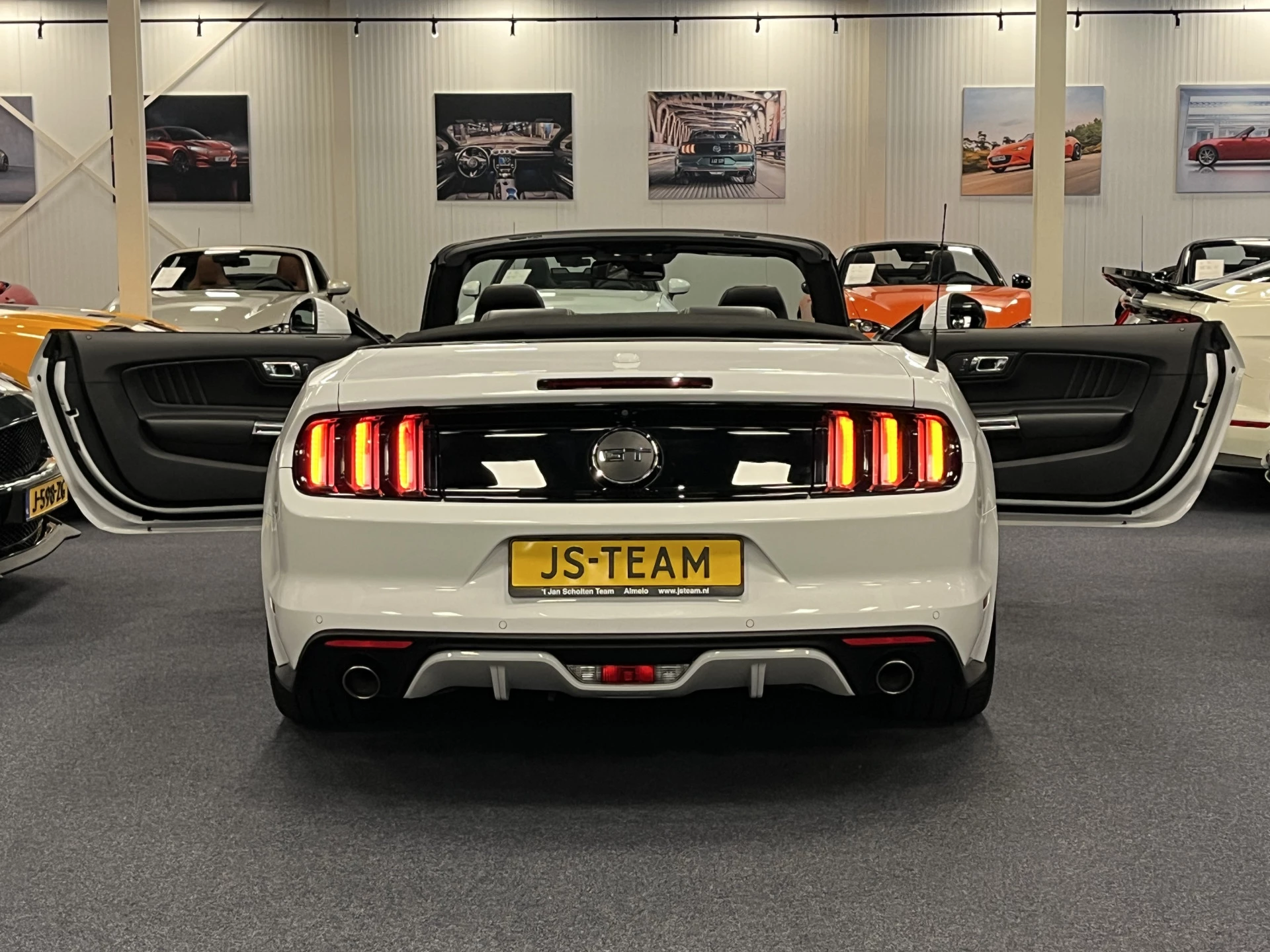 Hoofdafbeelding Ford Mustang
