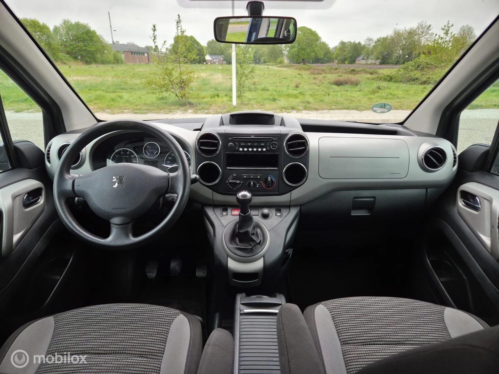 Hoofdafbeelding Peugeot Partner