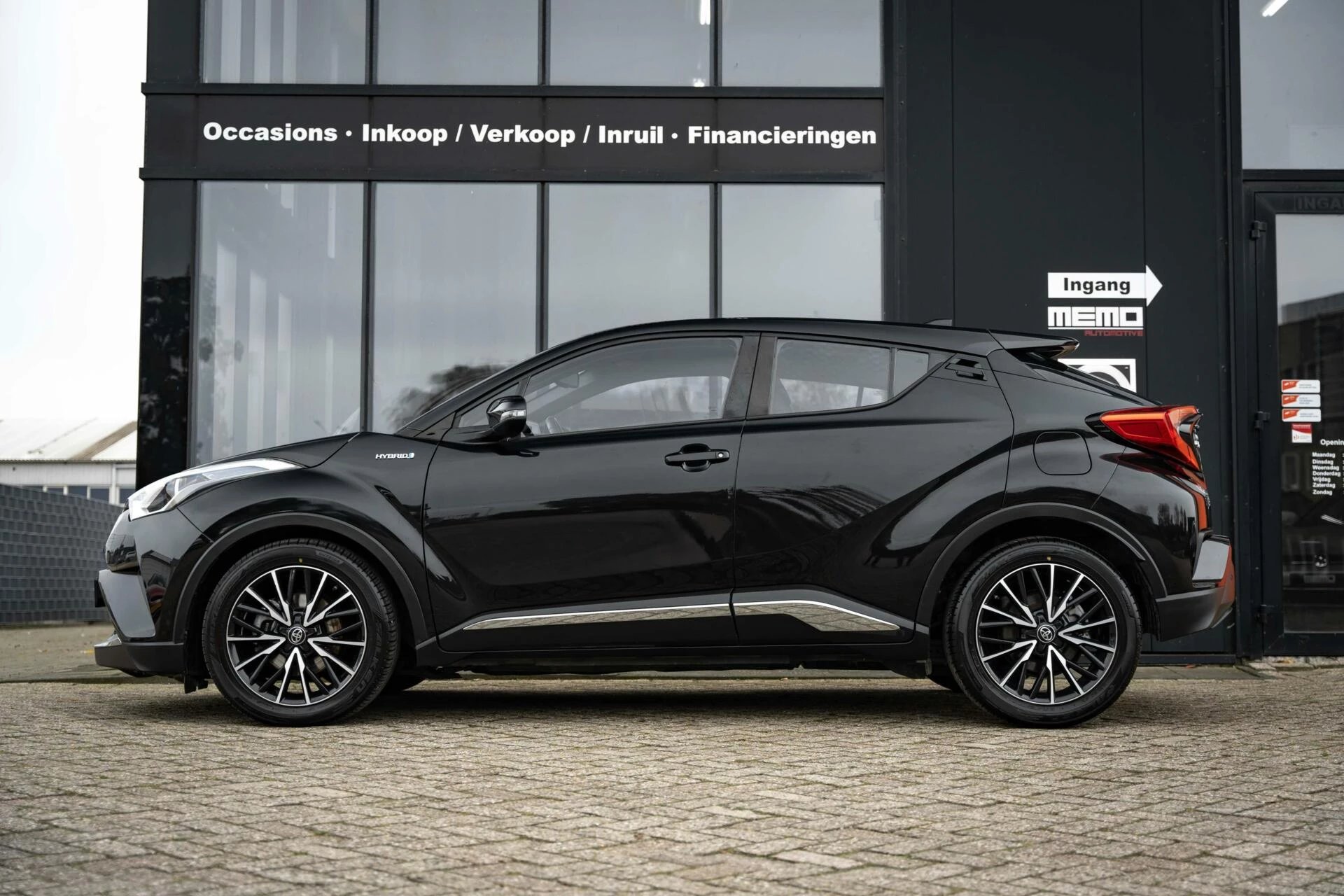 Hoofdafbeelding Toyota C-HR