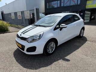 Hoofdafbeelding Kia Rio Kia Rio 1.2 CVVT l met een nieuwe APK leverbaar!
