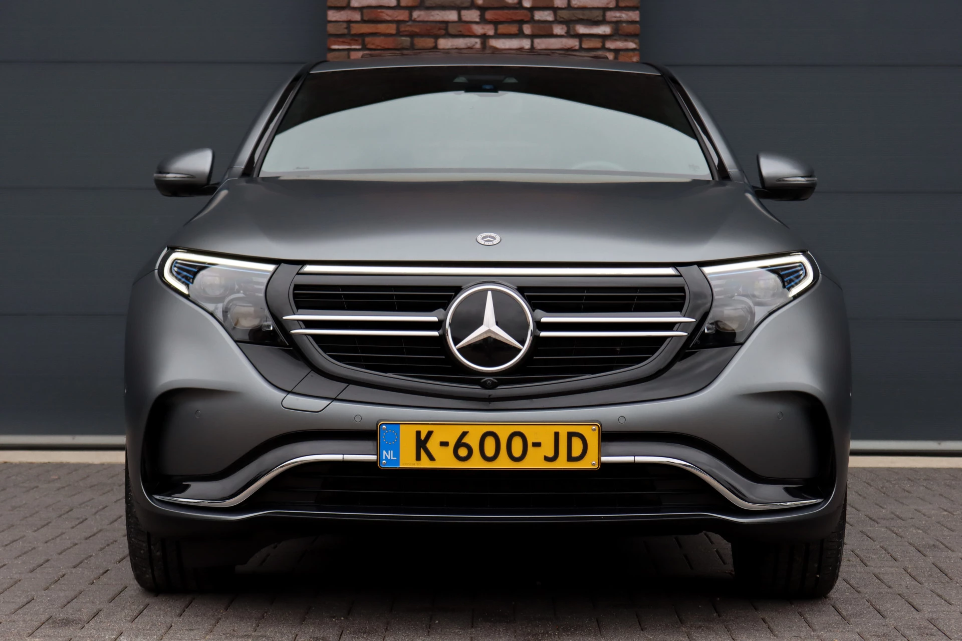 Hoofdafbeelding Mercedes-Benz EQC
