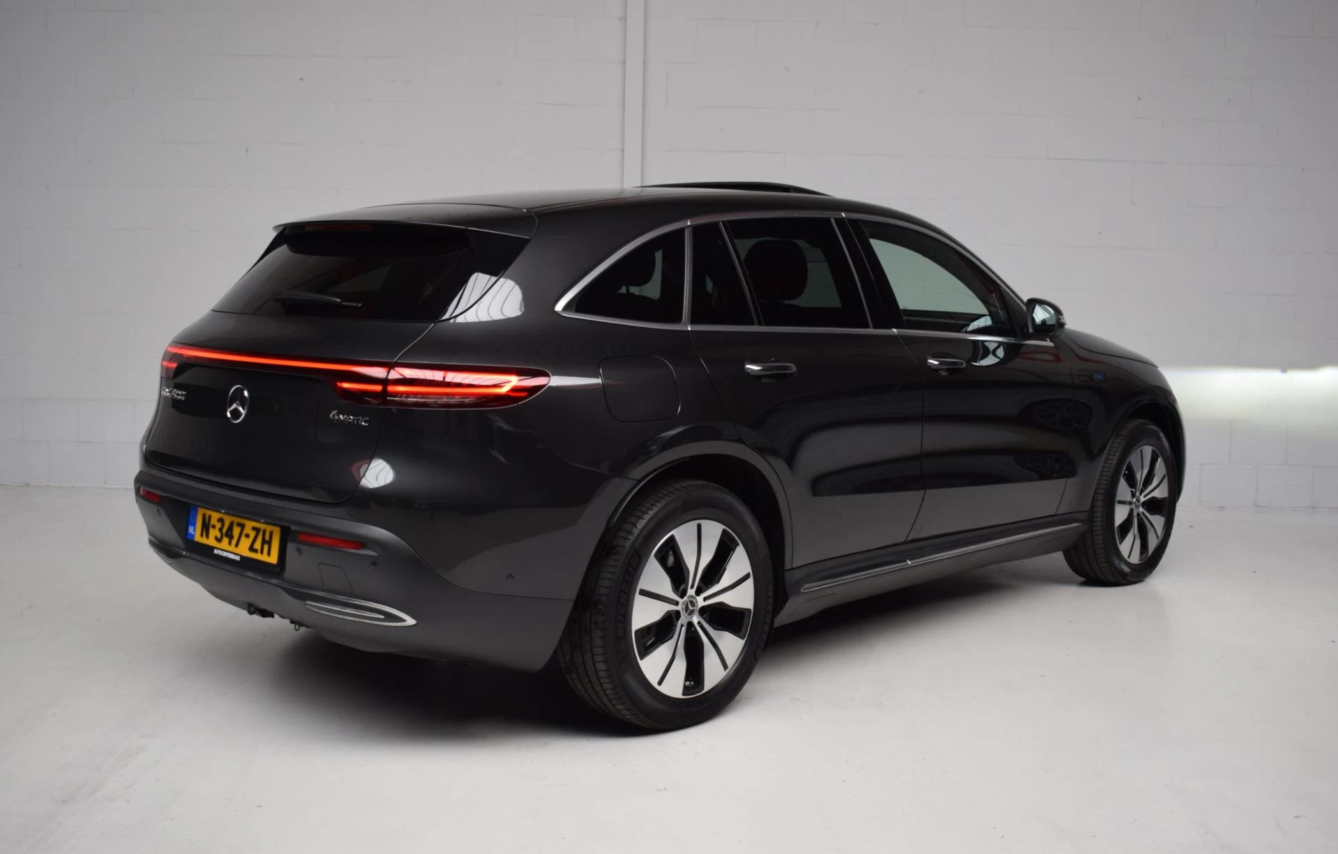 Hoofdafbeelding Mercedes-Benz EQC