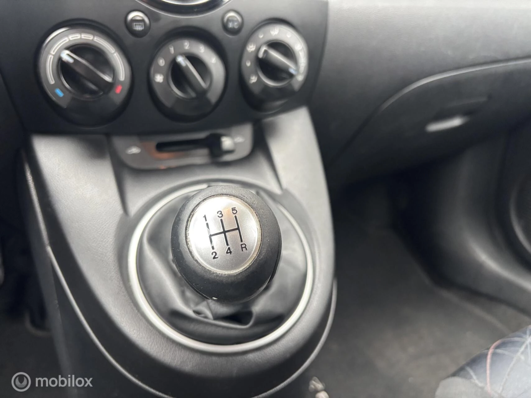 Hoofdafbeelding Mazda 2