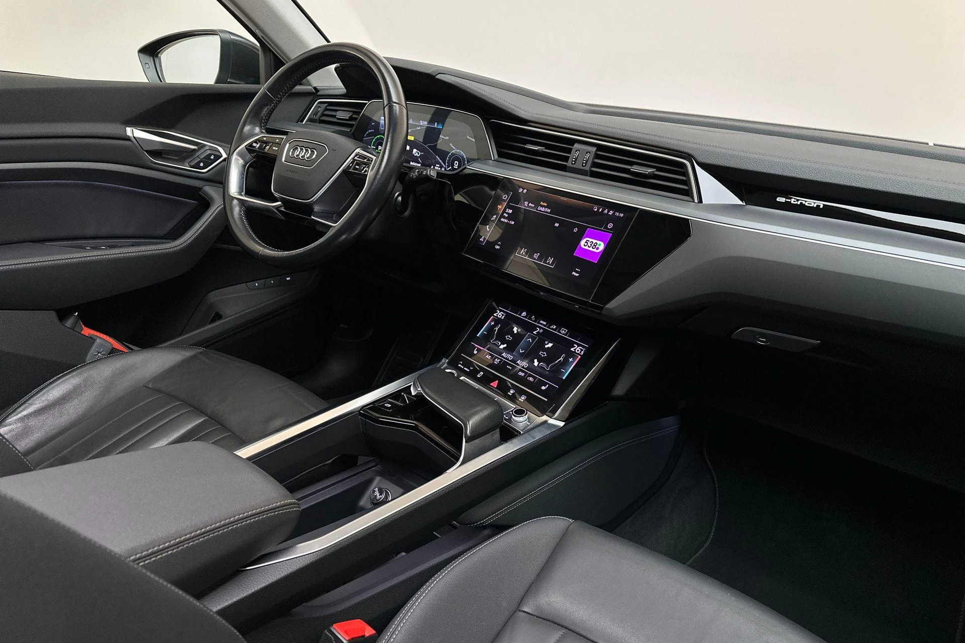 Hoofdafbeelding Audi e-tron