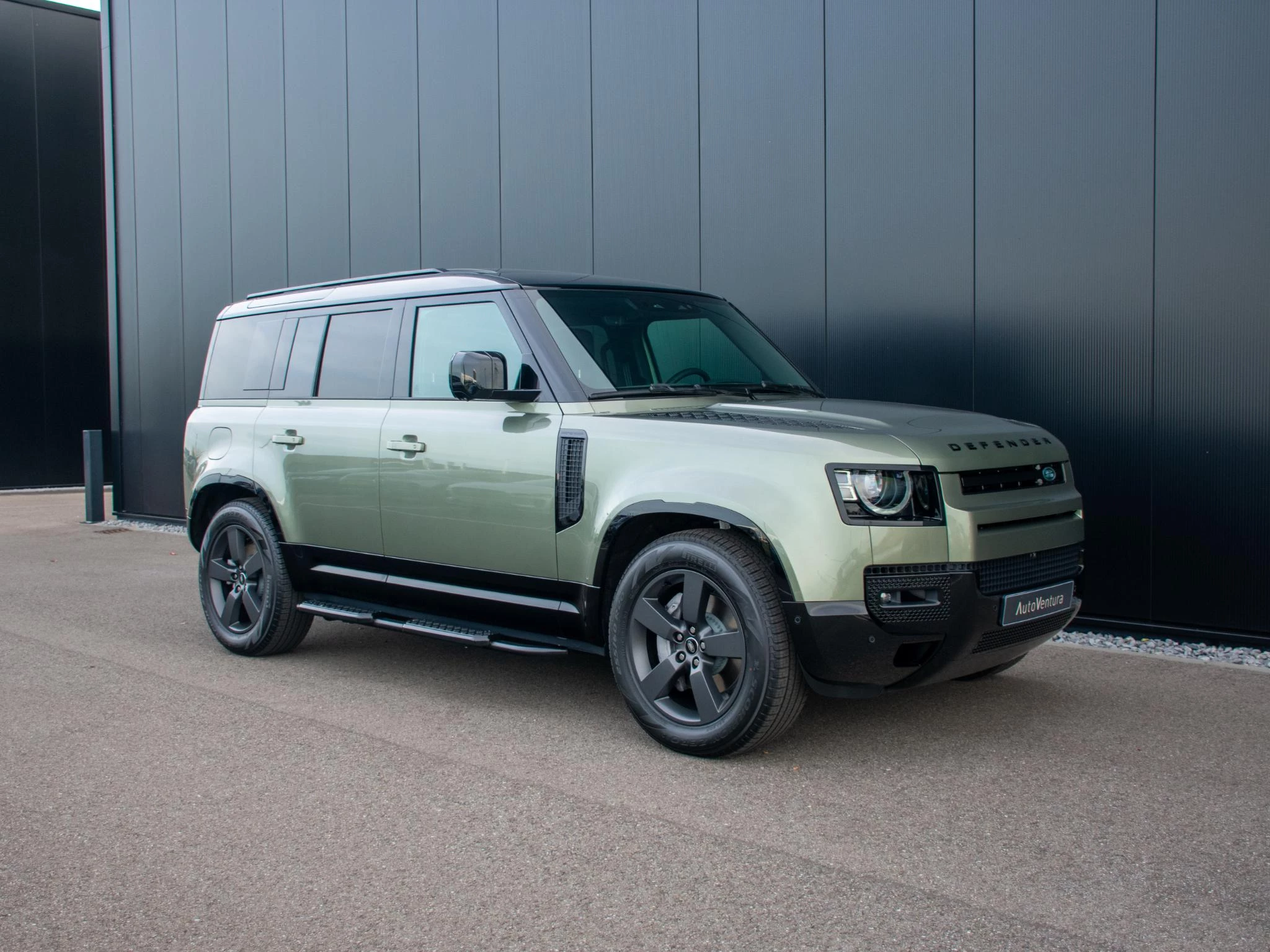 Hoofdafbeelding Land Rover Defender