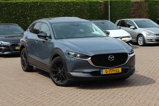 Mazda CX-30 2.0 e-SkyActiv-X M Hybrid Luxury / NL Auto! / Full option! / Trekhaak / Schuifdak / 360Camera / Head-up / Leder / Keyless / 18'' / CarPlay / Bose / Stuur+Stoelverwarming / Dodehoek / DAB / ACC
