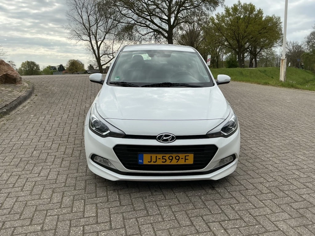 Hoofdafbeelding Hyundai i20
