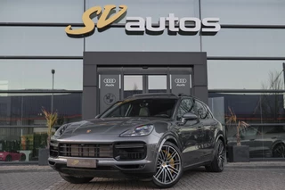 Porsche Cayenne Turbo S 4.0 V8 680pk E-Hybrid Panoramadak 4-wielsturing Keramisch Luchtvering PDCC Trekhaak Matrix Bose NLauto 22" LMV 1e eigenaar!!