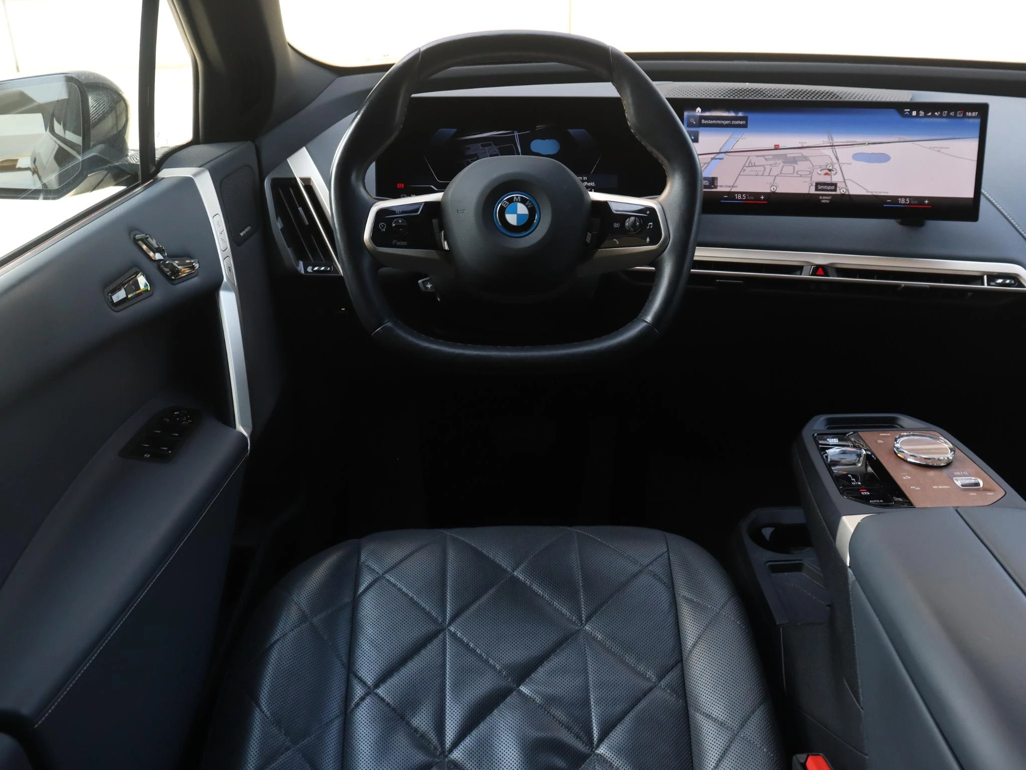 Hoofdafbeelding BMW iX