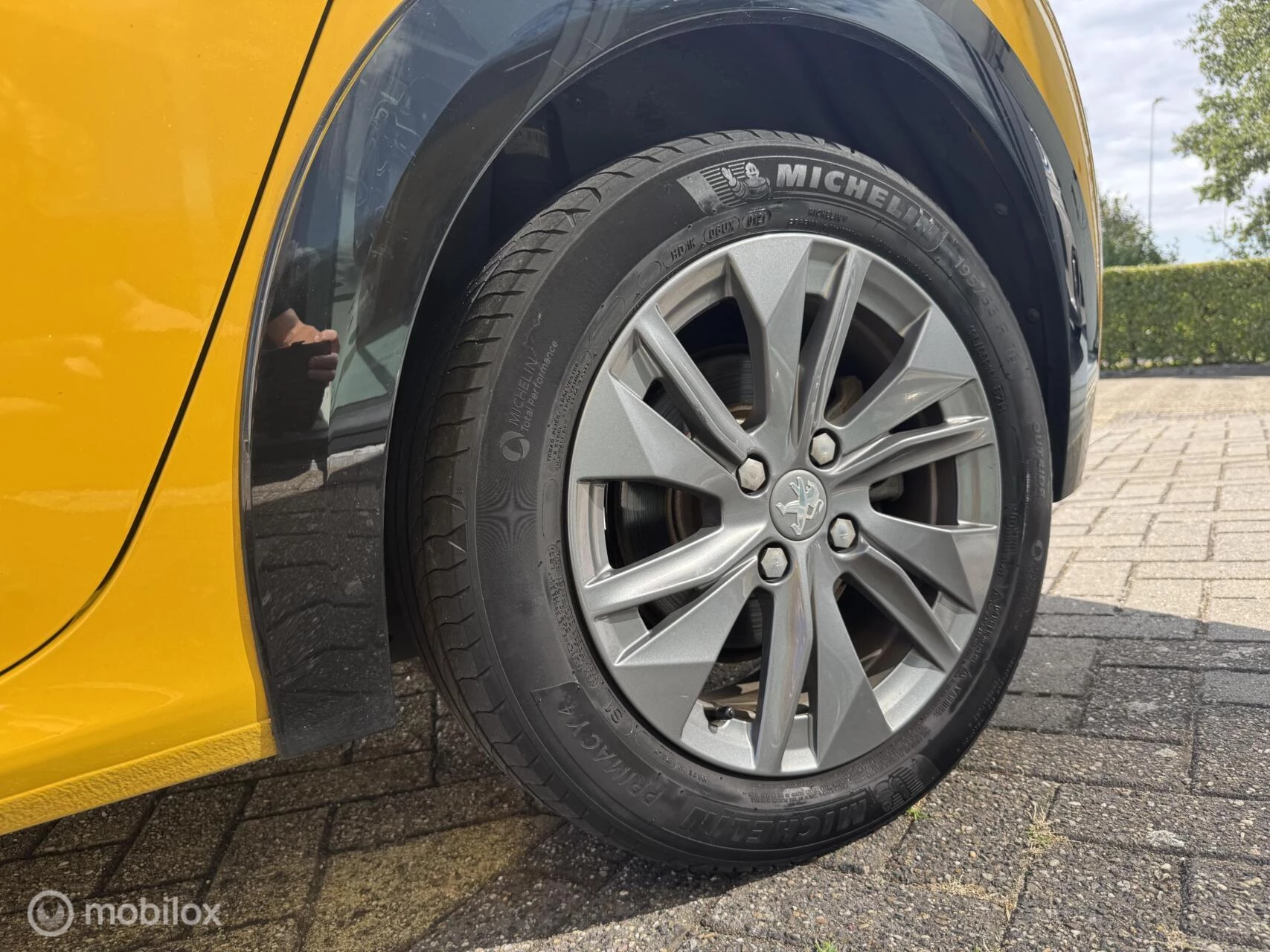Hoofdafbeelding Peugeot e-208