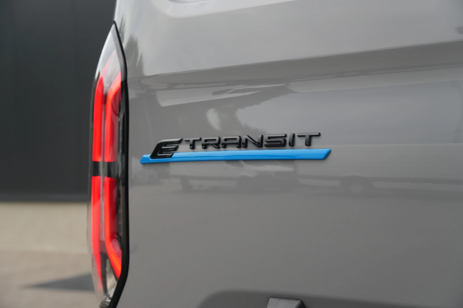 Hoofdafbeelding Ford E-Transit Custom