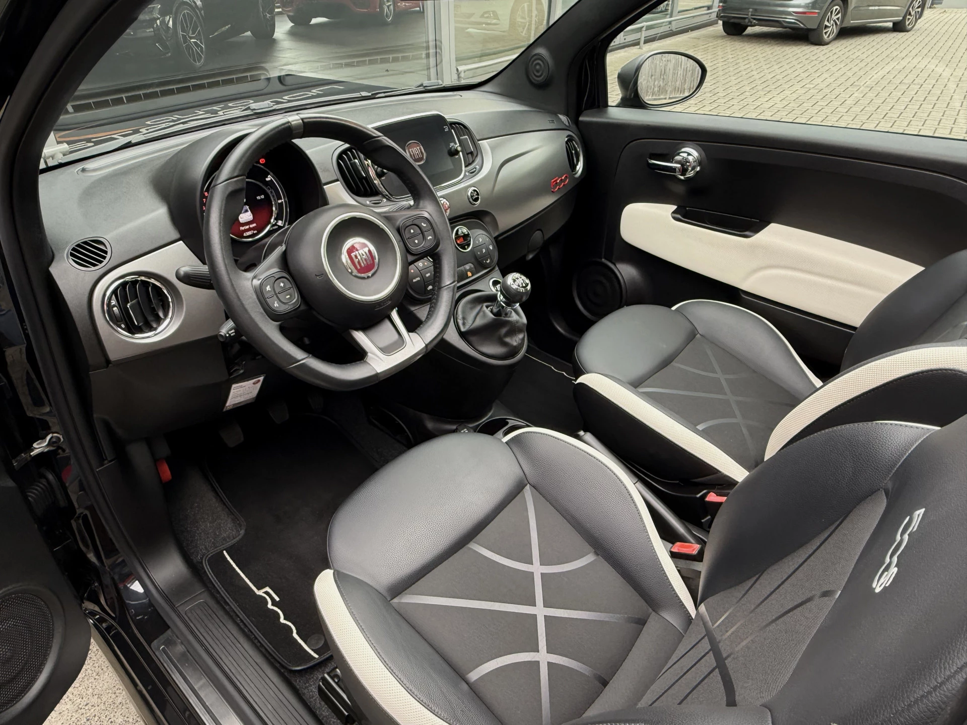 Hoofdafbeelding Fiat 500C