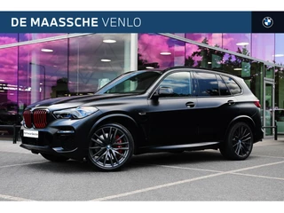 BMW X5 xDrive45e Black Vermilion Edition Automaat / Panoramadak / Adaptief onderstel / Stoelventilatie / Laserlight / Head-Up / Comfort Access / Gesture Control / BMW Live Cockpit Professional