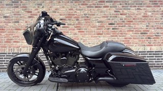 Harley Davidson FLHXS Streetglide CVO Street glide Special Blackout