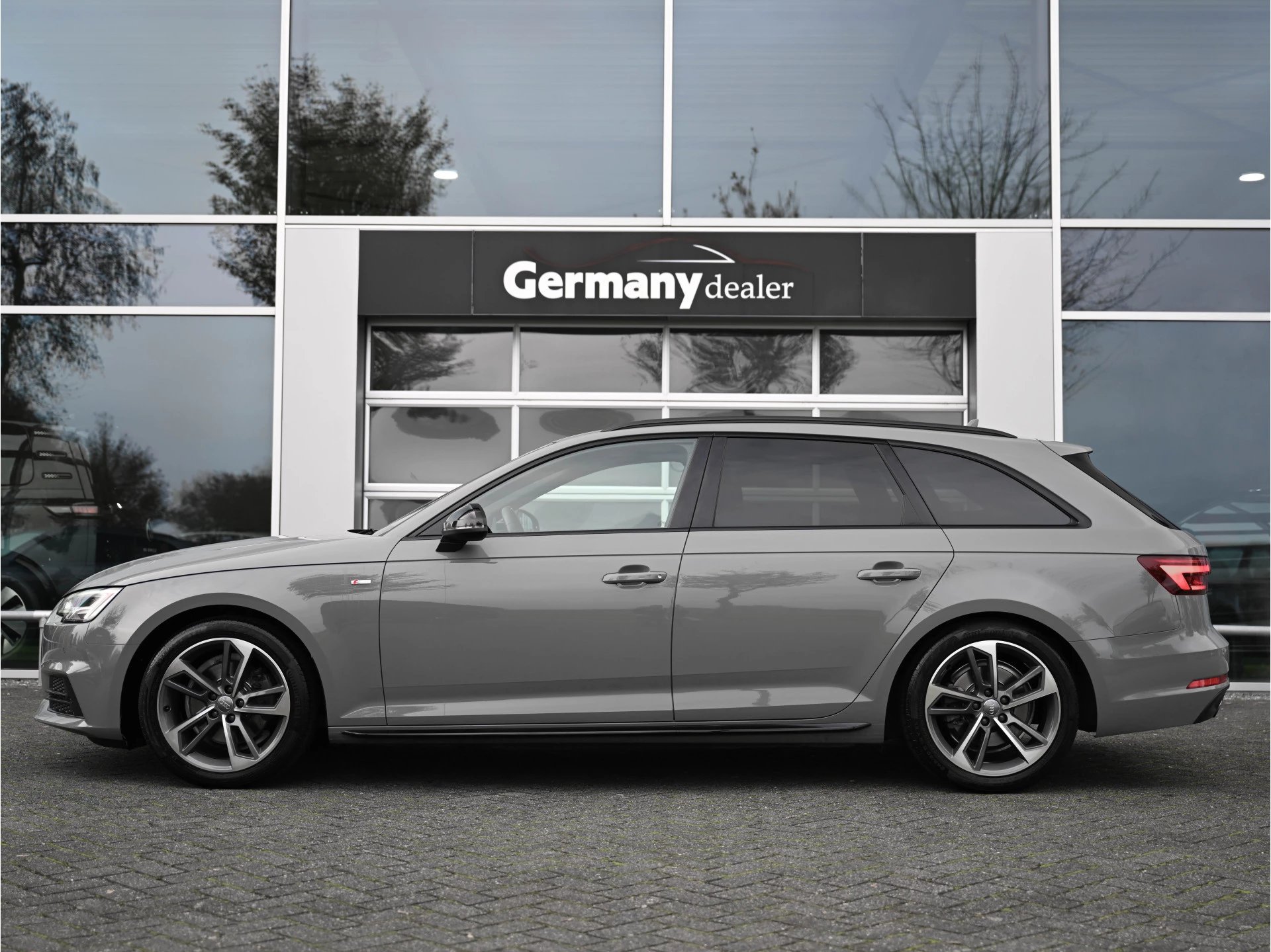 Hoofdafbeelding Audi A4