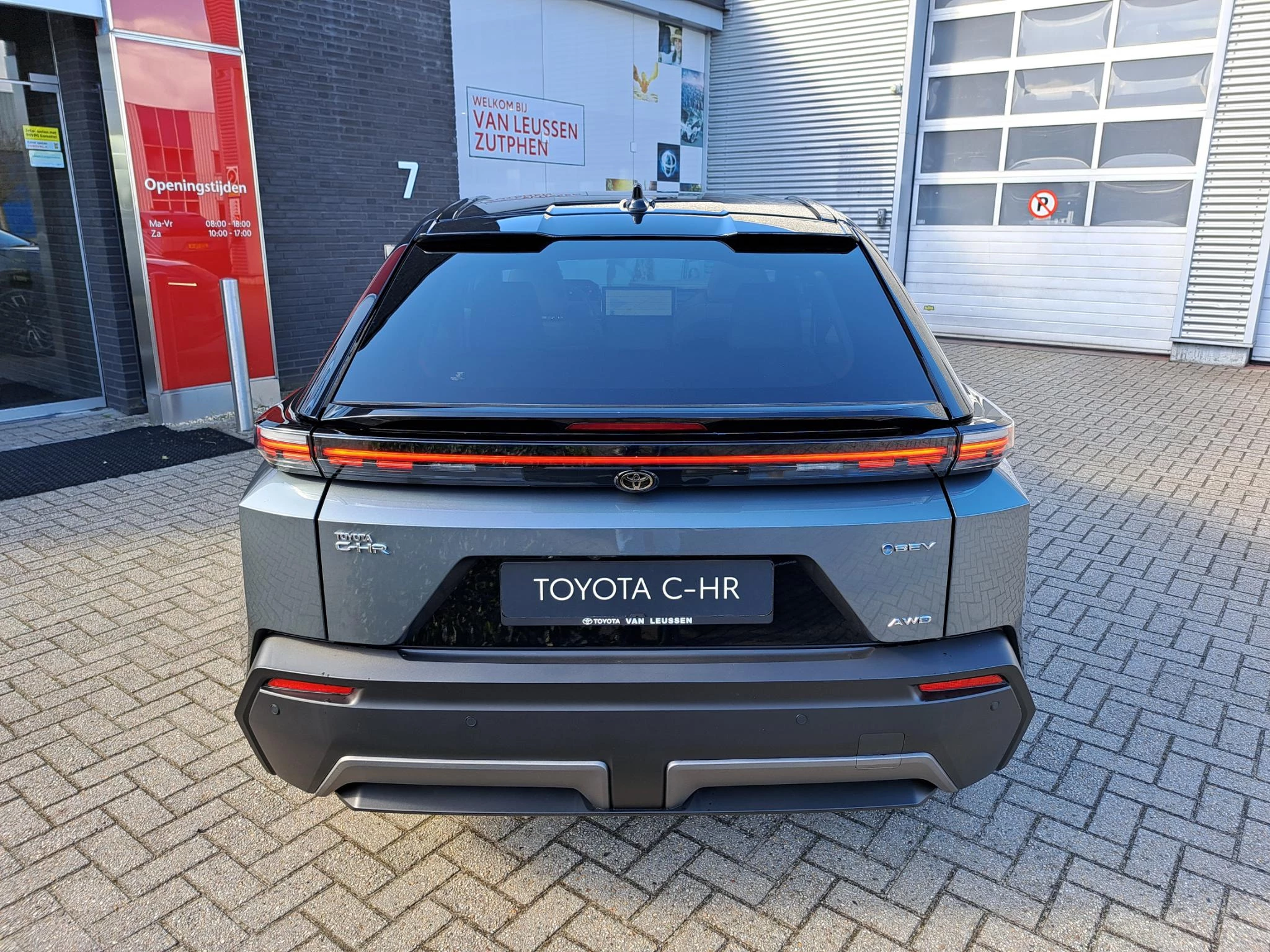 Hoofdafbeelding Toyota C-HR+
