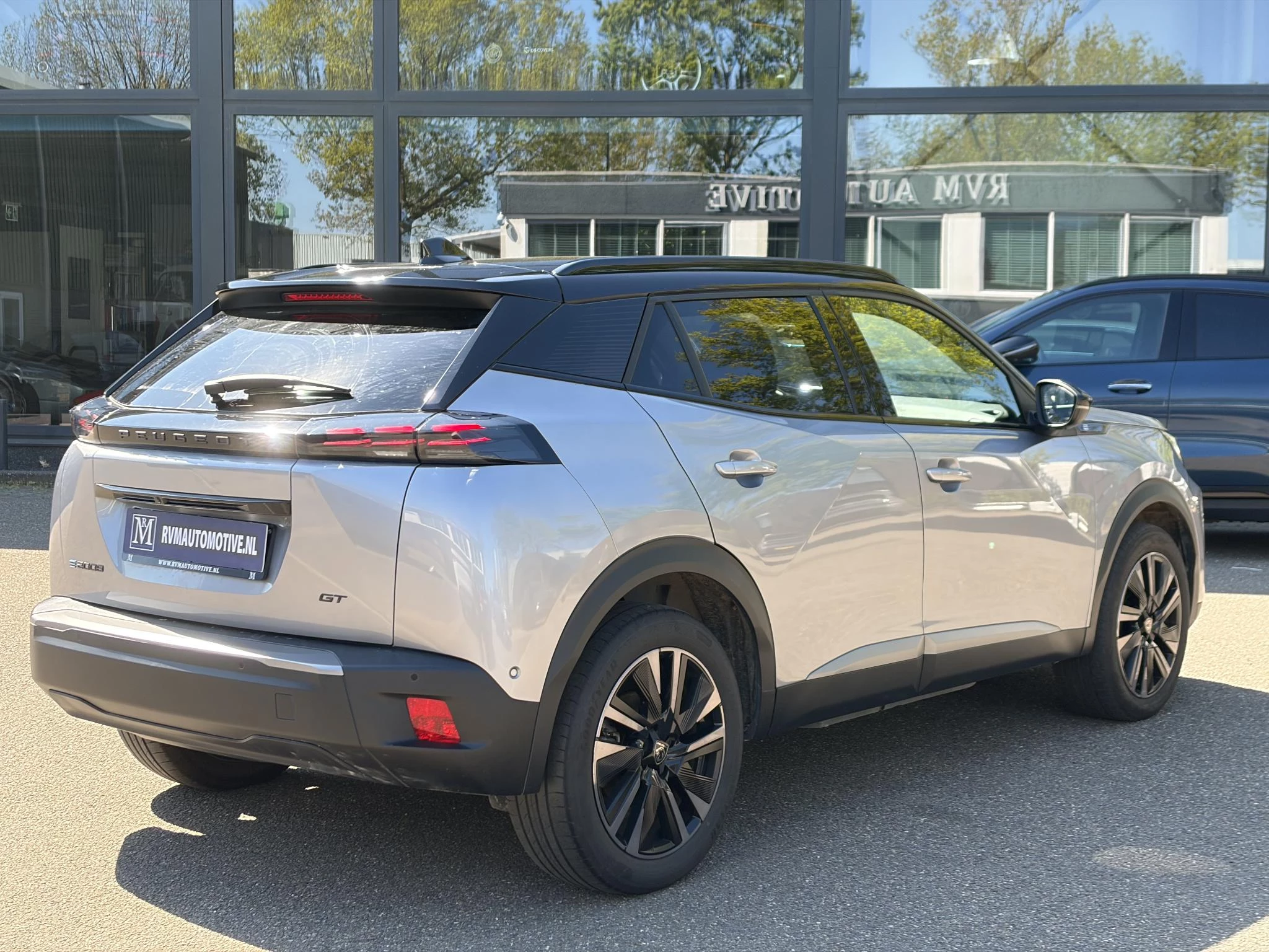 Hoofdafbeelding Peugeot e-2008