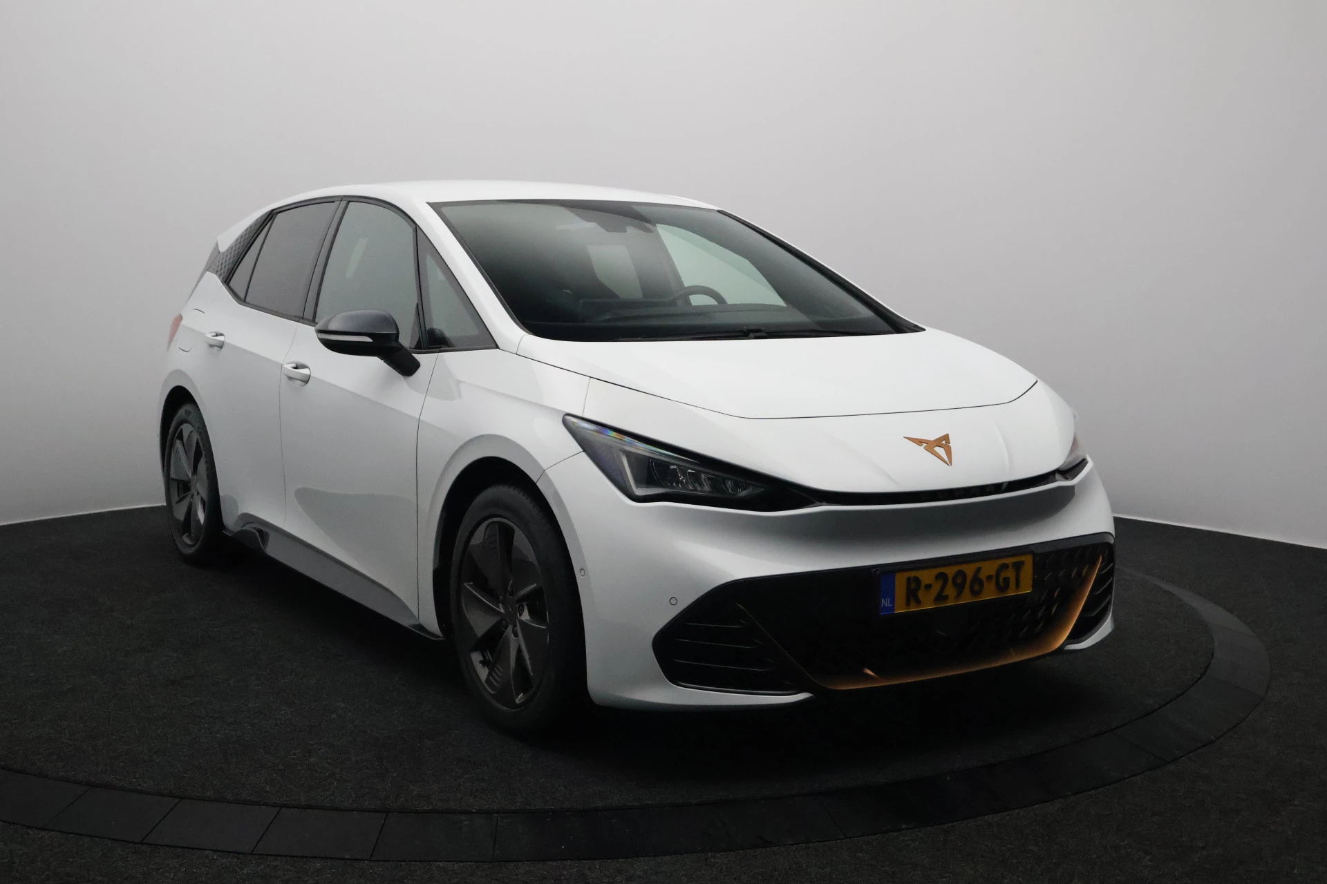 Hoofdafbeelding CUPRA Born