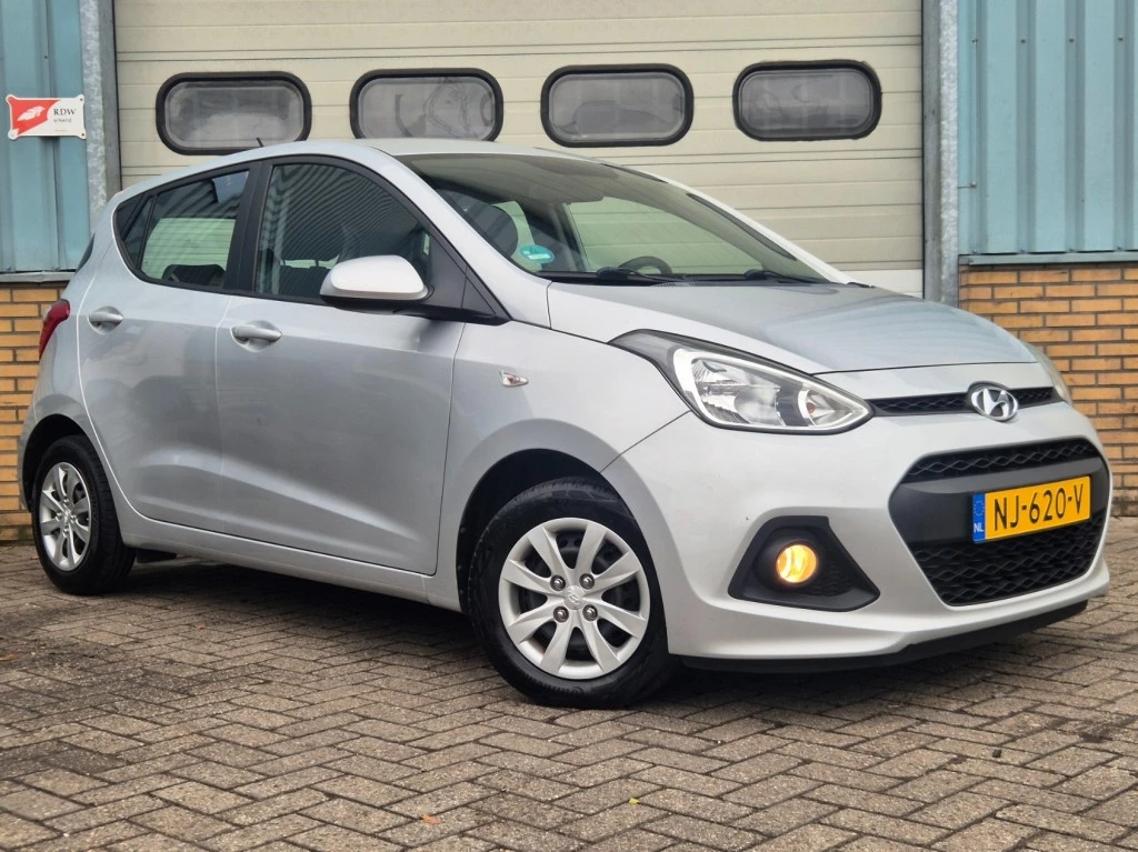 Hoofdafbeelding Hyundai i10