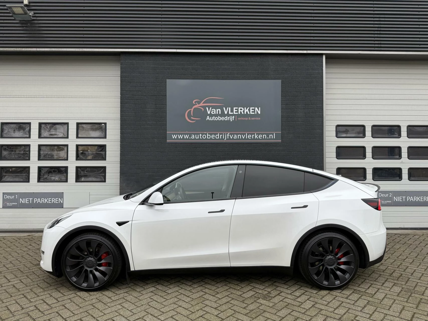 Hoofdafbeelding Tesla Model Y