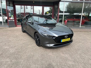 Mazda 3 2.0 E-SA-X LUXURY 180pk