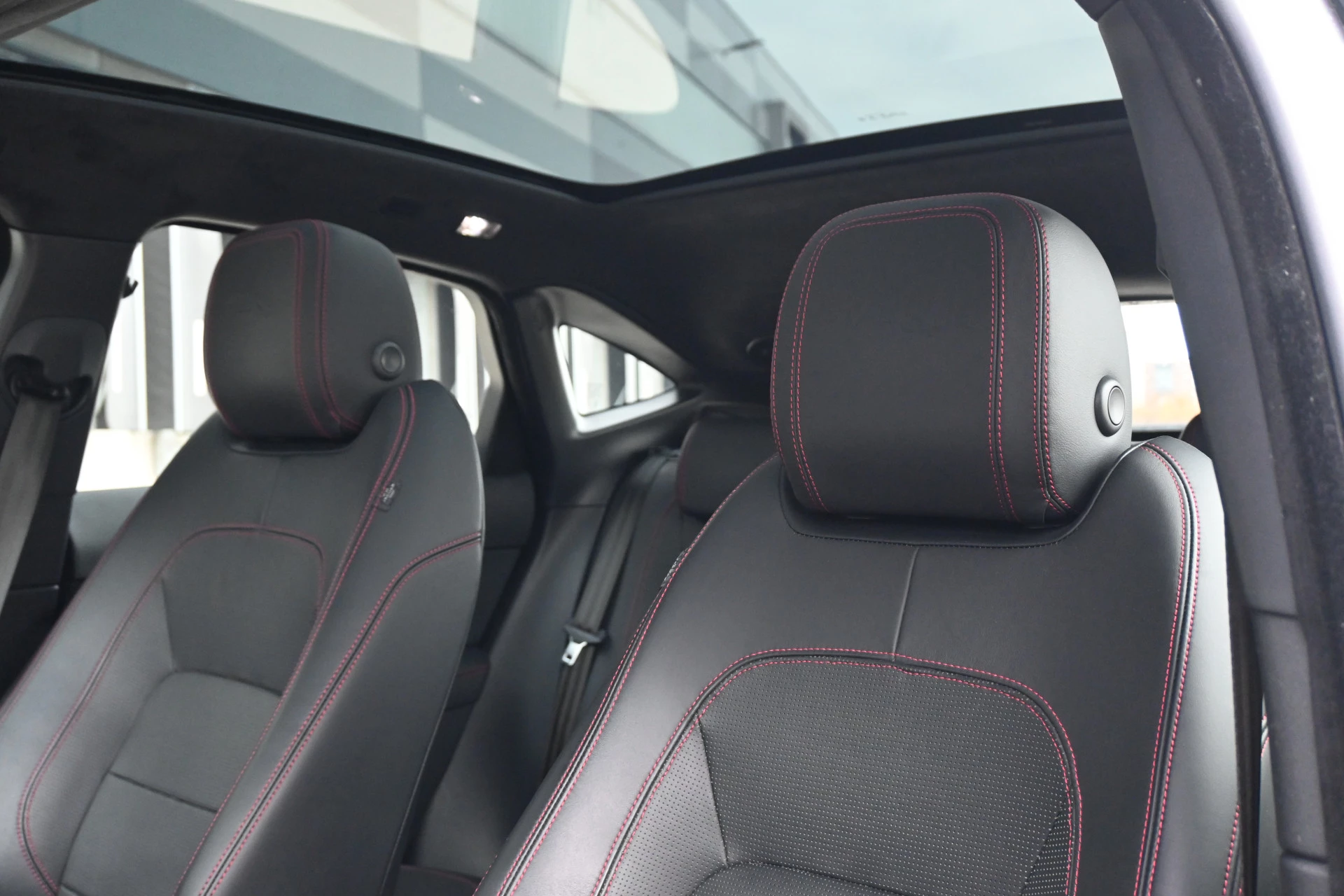 Hoofdafbeelding Jaguar E-PACE