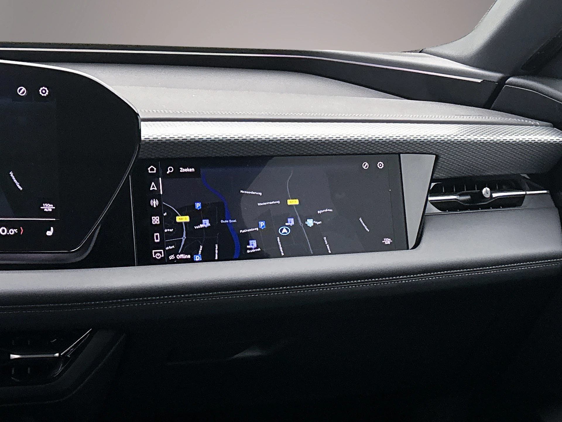 Hoofdafbeelding Audi A6 Avant e-tron