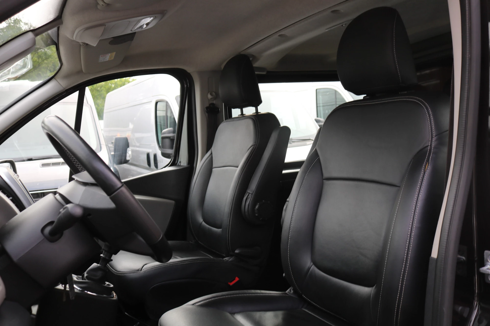 Hoofdafbeelding Nissan NV300