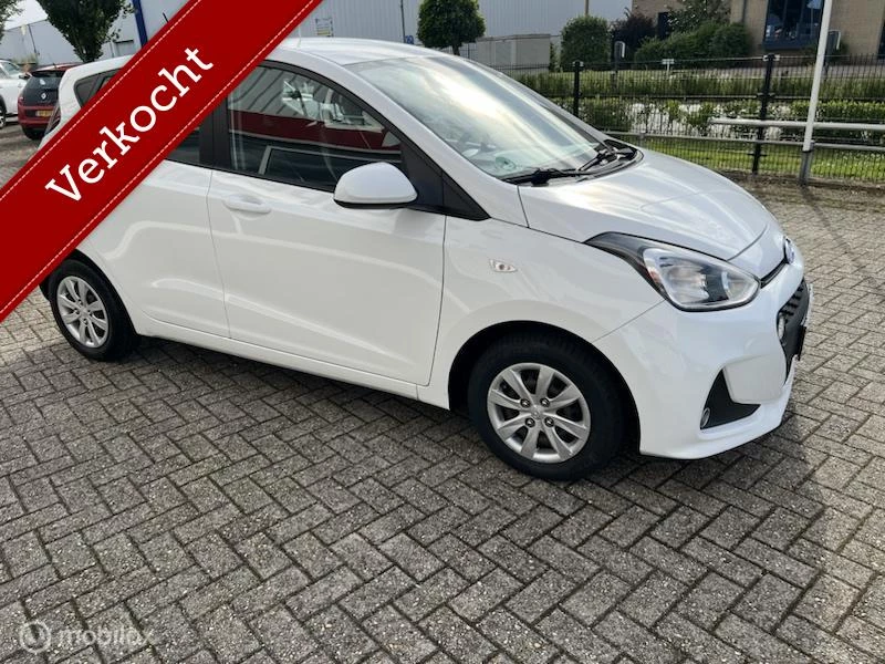 Hoofdafbeelding Hyundai i10
