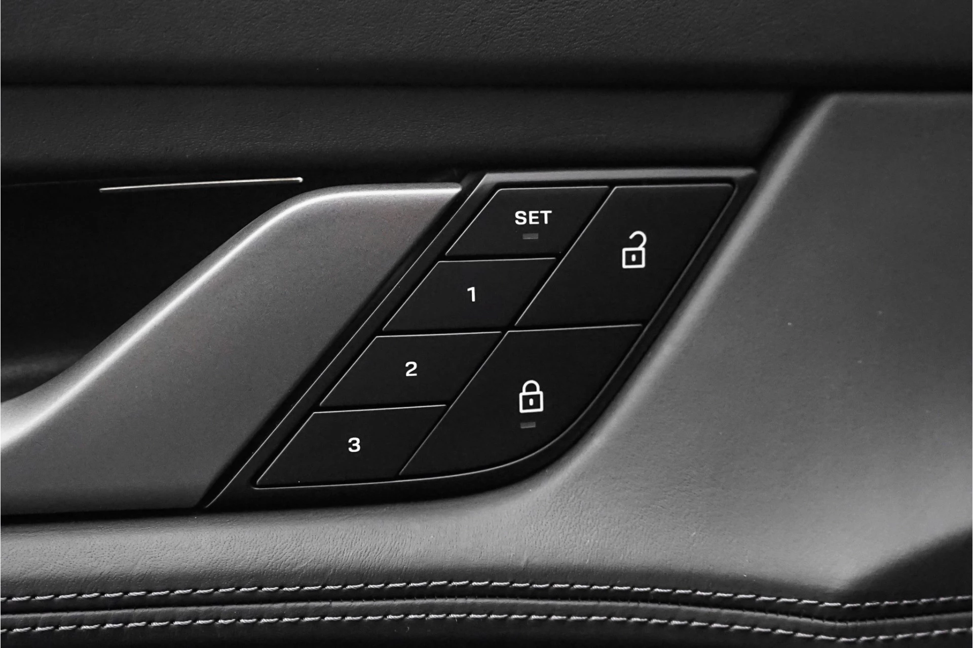 Hoofdafbeelding Porsche Taycan