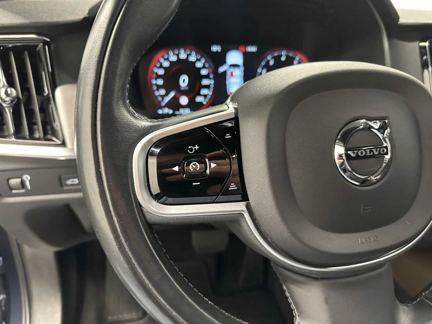 Hoofdafbeelding Volvo V90