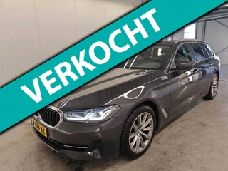 BMW 5-serie Touring 520i Business Edition Plus PANORAMADAK / LEER / COMFORTSTOELEN / NAP / 1e EIG / ADAPT.CRUISE / LASER