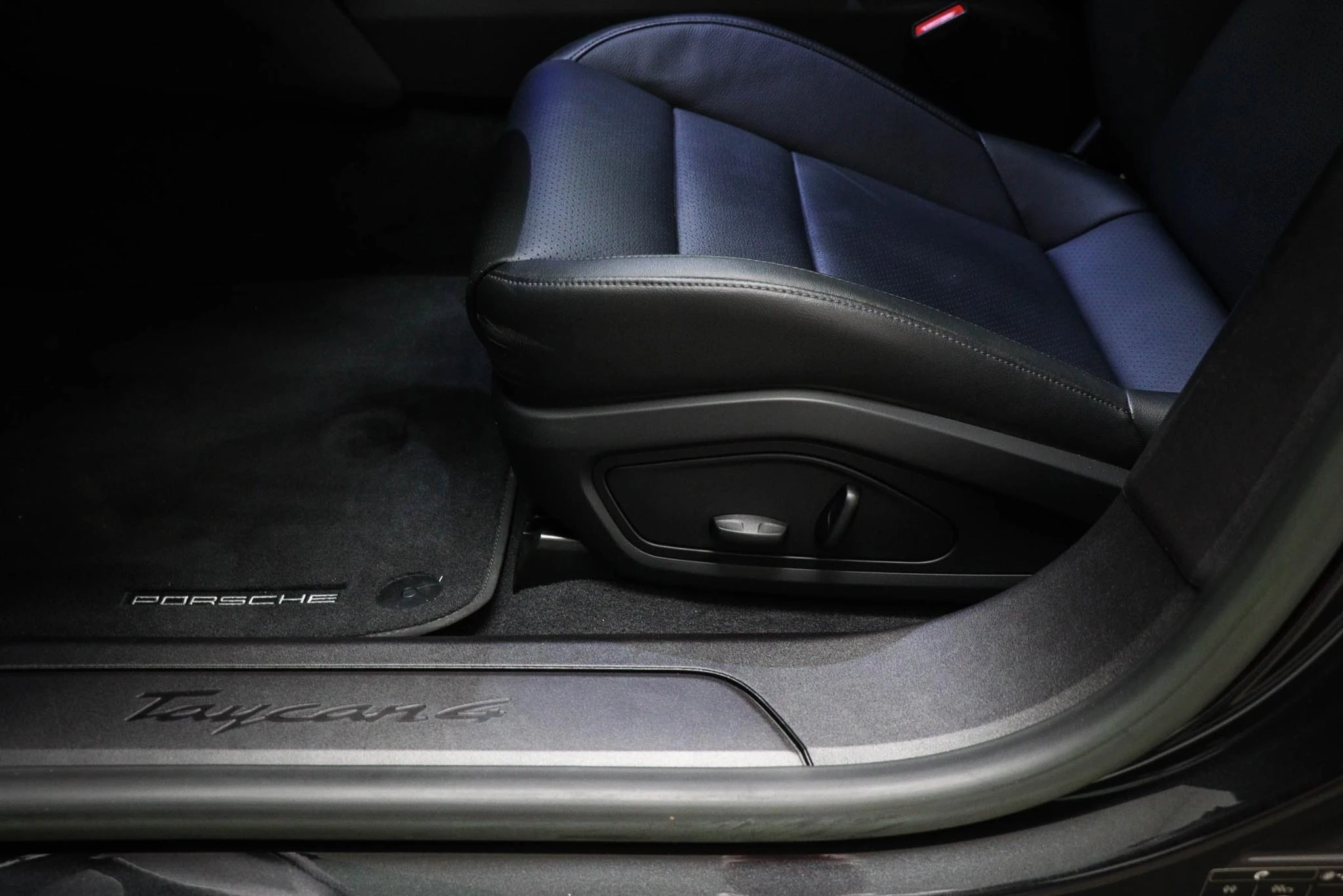 Hoofdafbeelding Porsche Taycan