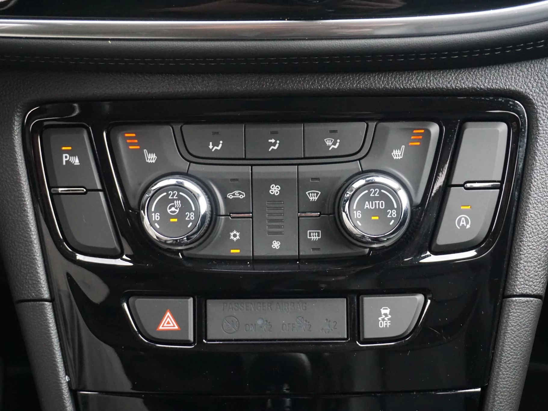 Hoofdafbeelding Opel Mokka X