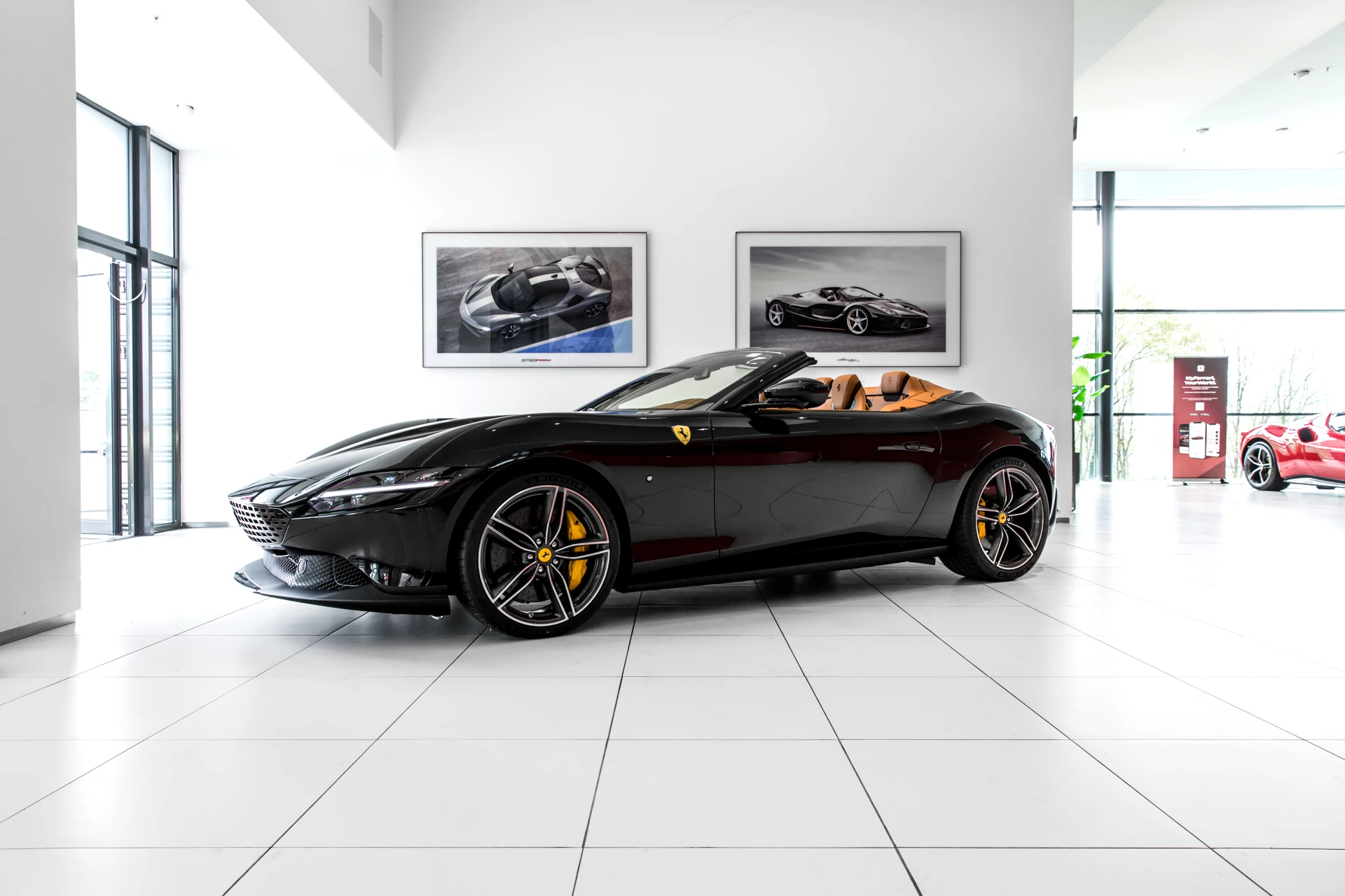 Hoofdafbeelding Ferrari Roma