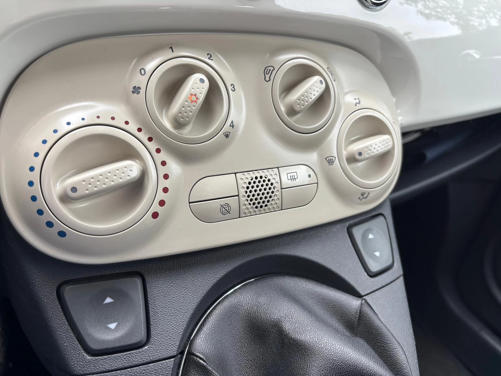 Hoofdafbeelding Fiat 500C